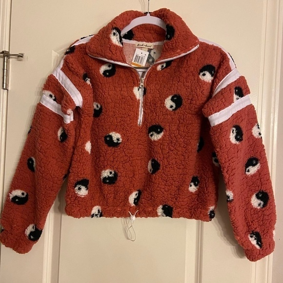 𝅺women's Yin Yang Fluffy Super Soft Pink Zip Sweater Size S NWT Sherpa Fleece - Picture 1 of 6